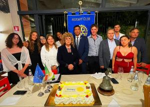 Il Rotary Club Isola d’Elba celebra i giovani e la legalità: Caterina Marino vince il Primo Premio Nazionale