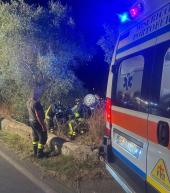 Fotocronaca: Auto fuoristrada e cappottata alle Grotte di Portoferraio