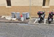 Portoferraio, via dell'Amore: stalli di sosta sottratti ai ciclomotori