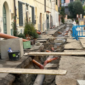A Marina di Campo lavori in corso su fognature ed acquedotto