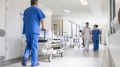 Offese a medici e infermieri sui social. Arrivate le prime sanzioni ai responsabili