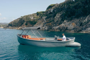 Gozzo Elba 22, stile e comfort targato Nautica Elbana