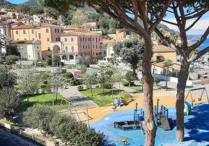 Rio Marina: due calci ad un pallone (in sicurezza)