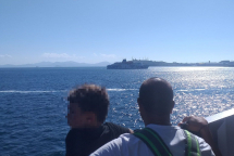 Ore di ordinaria follia nei porti e sulle rotte del canale