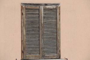 A Sciambere: se non è nova, dagli una mano di verde