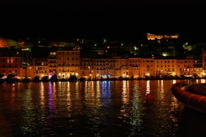 Efficientamento illuminazione pubblica a Portoferraio: interventi in corso
