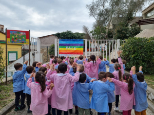 Bambini ed insegnanti della Scuola dell&#039;Infanzia &quot;San Giuseppe Nuovo&quot; dicono NO alla guerra