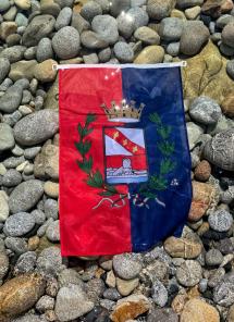 Marciana Marina: Arrivate le bandiere rosso-blu!