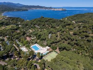 Turismo ed eccellenza: Rosselba Le Palme conquista i premi internazionali TripAdvisor e ACSI 2026