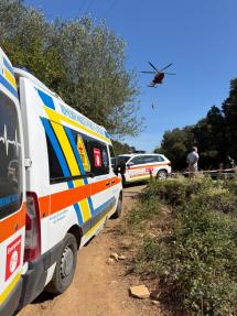 Cade dalla bici su un sentiero impervio, 31enne tedesco trasferito a Grosseto