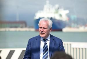 Gli "antigas" piombinesi, dopo l'attacco all'ineffabile Ministro Pichetto, chiamano in causa Giani