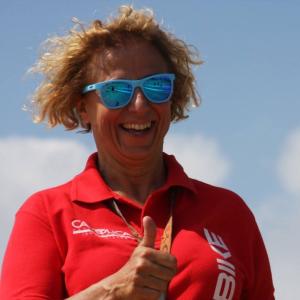 Monica Maltinti premiata dal Lions Club: “Il riconoscimento va a tutta la famiglia Elba Bike”