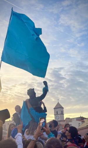 Il cielo sopra Capoliveri è azzurro… Festa dell’Uva 2026, trionfa il rione Fortezza!