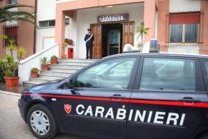 Cavo: coppia &quot;mordace&quot; arrestata dai CC  in un locale  per resistenza, lesioni e danneggiamento