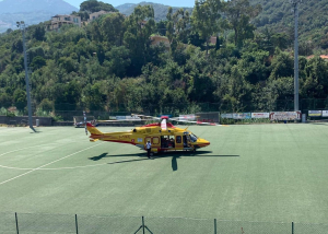 Marinese di 58 anni colto da malore neurologico ed elitrasportato a Livorno