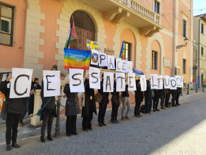 Anche all'Elba flash-mob delle donne in nero per il Cessate il Fuoco a Gaza