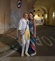 Rod Stewart a Portoferraio: la leggenda del rock incontra l'artista Moira Lena Tassi