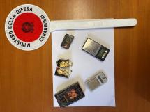32enne elbano denunciato per detenzione ai fini di spaccio. Sequestrati 130 gr di hashish e 2 bilancini di precisione