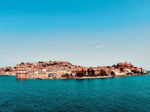 Portoferraio: una giunta inerte ed arrogante, capace solo di produrre "fuffa"