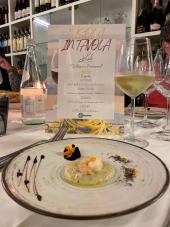 L'isola in tavola in pausa per le festività pasquali. Prossimo appuntamento giovedì 8 maggio