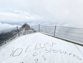 Alessio Gambini: fotoannuncio nevoso di nozze a quota 1.000 del Capanne