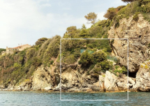 Cemento sugli scogli a Cavo - Cala dell'Alga. Cosa sono quelle scalinate?