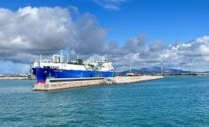 Di chi è la responsabilità se il rigassificatore di Snam è nel porto di Piombino?