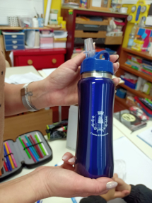 Il Comune di Portoferraio consegna 500 borracce ai bambini della scuola primaria