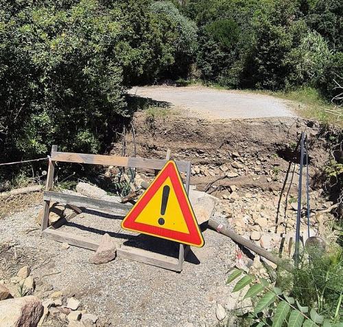 La dimenticata spiaggia dell'Acquaviva