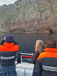 La Guardia Costiera di Portoferraio a Capraia per eseguire il monitoraggio della fauna selvatica