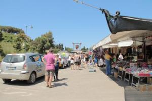 Capoliveri, il mercato settimanale torna al parcheggio de “La Boa”