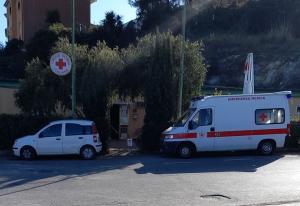 Scontro frontale tra due auto a San Felo, cinque giovani finiscono in ospedale