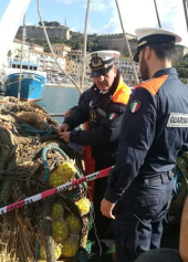 Pesca illegale, sanzionato un peschereccio