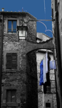 “Panni stesi” - La Foto della Settimana è di Donatella Testi