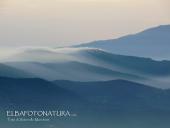 Qualcosa è cambiato:  giovedì sera: un velo di nubi accarezza i monti dell'Elba centrale