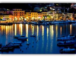«L’impero della natura. Una notte al Parco del Colosseo» arriva a Porto Azzurro