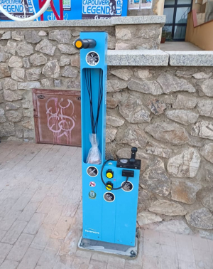 Capoliveri sempre più green, installate colonnine di ricarica per e-bike