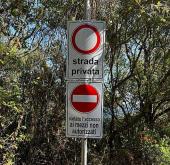 Chiusa la strada di accesso alla spiaggia delle Fornacelle, PD Rio: "inspiegabile il silenzio del Comune"