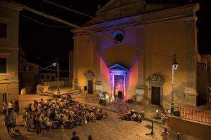 Torna la 12^ edizione di Elba Book: il festival per navigare tra i libri oltre ogni pregiudizio, verso nuove rotte del pensiero
