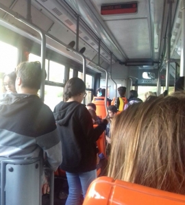 Trasporti, da lunedi aumenta la capienza all’80 per cento