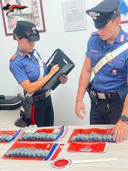 Porto Azzurro: intervento per una lite familiare si conclude con un arresto per detenzione di droga. Sequestrati 2 kg di hashish