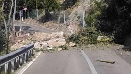 Ripristinare la viabilità a Campo Lo Feno chiedono i sindaci del versante ovest. Disagi ai cittadini ed attività per la frana