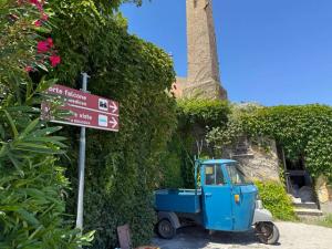Forte Falcone: degrado, carenza di servizi e grave isolamento dei residenti anziani del quartiere alto