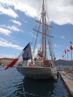 Portoferraio accoglie Etoile, la nave scuola della Marina Nazionale francese
