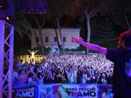 Il buon successo della serata dance a Marina di Campo.