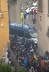 Pisa: manganellate agli studenti che manifestavano (pacificamente) per le stragi di Gaza