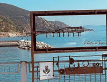 Il Pontile di Vigneria torna a vivere: l'opera di Luca Polesi restituisce un simbolo a Rio Marina