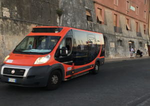 Portoferraio: attiva la navetta serale per raggiungere il centro storico dai principali parcheggi della città