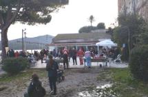 Cronaca per immagini del Grigolo riconquistato dalle famiglie e dai Babbo Natale